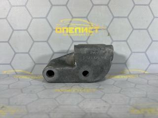 Кронштейн генератора Opel Vectra