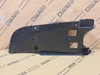 Пыльник бампера задний правый Toyota Land Cruiser