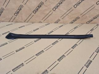 Уплотнитель двери задний правый Lexus NX