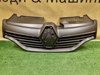 Решетка радиатора Renault Logan