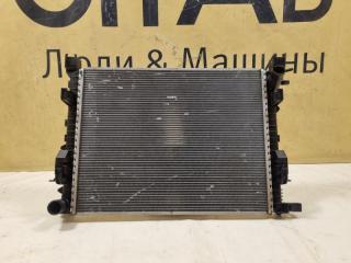 Радиатор охлаждения Renault Duster