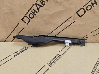 Уплотнитель двери задний правый Toyota Rav4