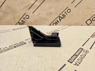 Уплотнитель двери передний левый Toyota Rav4