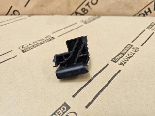 Уплотнитель двери задний левый Toyota Camry