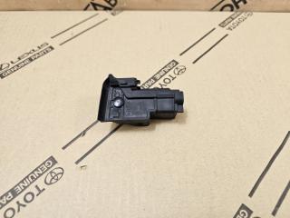 Уплотнитель двери передний левый Toyota Camry