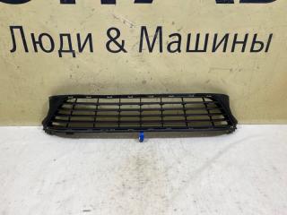 Решетка бампера Renault Logan