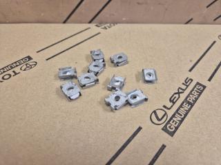 Закладная Skoda Rapid