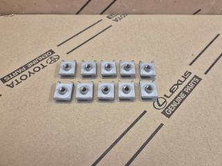 Запчасть закладная Kia Rio