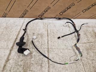 Проводка двери задняя правая Toyota Camry