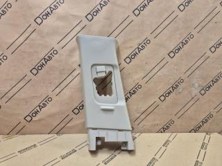 Обшивка стойки левая Mitsubishi Outlander