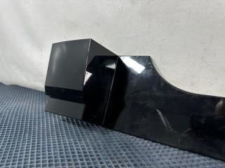 Накладка багажника задняя левая 300 1