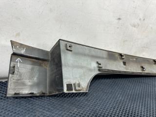 Накладка багажника задняя левая 300 1