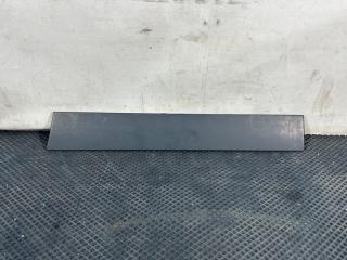 Запчасть накладка двери задняя левая Land Rover Range Rover