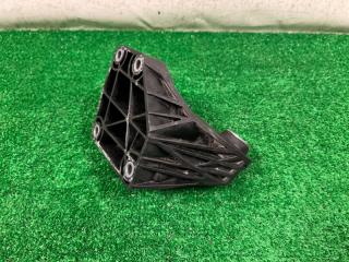 Кронштейн опоры двигателя левый GLE 166 OM642