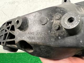 Кронштейн опоры двигателя правый Mercedes-Benz GLE 166 OM642