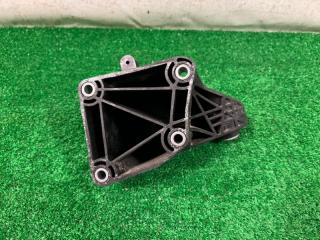 Кронштейн опоры двигателя правый GLE 166 OM642