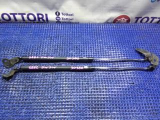 Запчасть амортизатор задней двери MAZDA DEMIO 1998.09