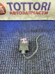 Запчасть блок реле NISSAN X-TRAIL 2006.02