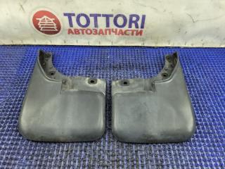 Запчасть брызговик передний MITSUBISHI DELICA 1994