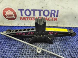 Фото запчасти домкрат LAND ROVER FREELANDER 2010 контрактная запчасть Запчасть домкрат LAND ROVER FREELANDER 2010