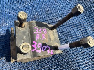 Запчасть стремянка рессоры задняя правая ISUZU ELF 2003.09.05