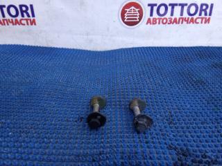 Болт-эксцентрик передний CROWN 1999/04 JZS151 1JZ-GE