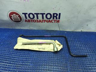 Запчасть набор инструмента MAZDA FAMILIA 2002.12