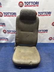 Запчасть сиденье переднее правое ISUZU ELF 2003.09.05