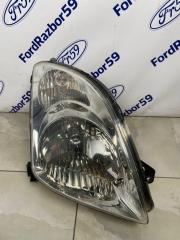 Фара передняя правая Suzuki Swift 2004-2008