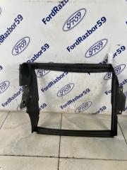 Дефлектор радиатора Sandero 2014 B52