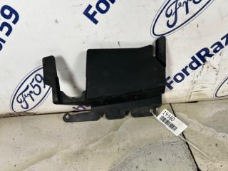 Дефлектор радиатора Ford Focus 2 2009 контрактная Дефлектор радиатора Ford Focus 2 2009