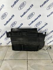 Дефлектор радиатора Ford Focus 3 2013 контрактная Дефлектор радиатора Ford Focus 3 2013