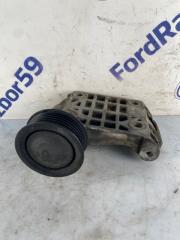 Запчасть кронштейн генератора Audi Q7 2007