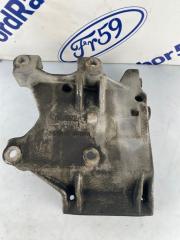 Запчасть кронштейн компрессора кондиционера Mitsubishi Lancer 9 2005