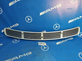Решетка радиатора Mercedes-benz E300 2007