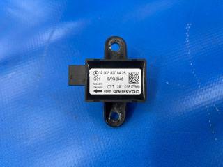 Запчасть датчик airbag Mercedes-benz S500 2008