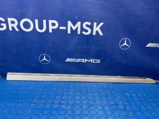 Запчасть молдинг двери передний правый Mercedes-benz R350 2006