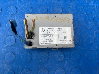 Запчасть блок управления zgs Mercedes-benz cls 500 2005