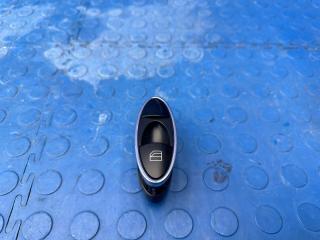 Запчасть кнопка стеклоподъемника задняя правая Mercedes-benz E500 2004