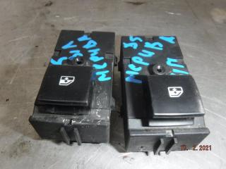 Фото запчасти кнопка стеклоподъемника задняя Opel Meriva 2012 Б/У запчасть Запчасть кнопка стеклоподъемника задняя Opel Meriva 2012