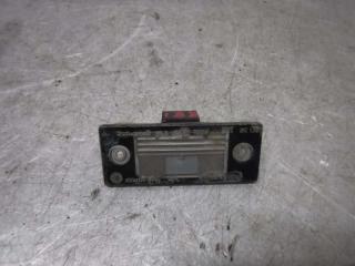 Запчасть фонарь подсветки заднего номера Volkswagen Tiguan 2009