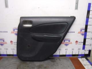 Запчасть обшивка двери задняя правая Nissan AD 2000