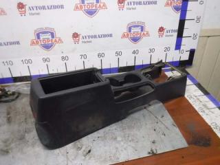 Запчасть консоль между сидений Nissan AD 2000