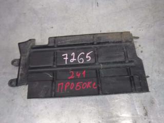 Запчасть дефлектор радиатора передний правый Toyota Probox 2003