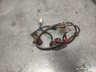 Запчасть датчик abs передний левый Toyota Probox 2003