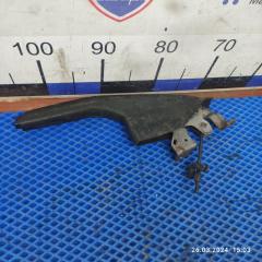 Запчасть ручник Volkswagen Polo 2011