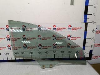 Фото запчасти стекло переднее правое Mazda 3 2012 Б/У запчасть Запчасть стекло переднее правое Mazda 3 2012