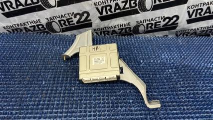 Блок электронный Toyota Harrier 1998