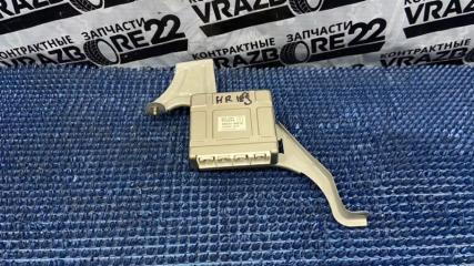 Блок электронный Toyota Harrier 1999