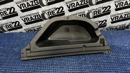 Ящик багажника правый Toyota Harrier 1999